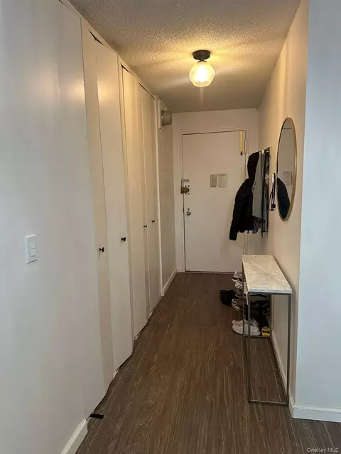 1 Bay Club Dr #3L, New York, NY 11360