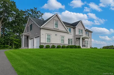 14 Klingher Ct, Pomona, NY 10970