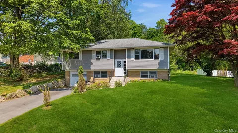 66 High View Dr, Carmel Hamlet, NY 10512