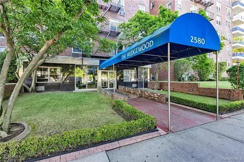 2580 Ocean Pkwy #2K, Brooklyn, NY 11235