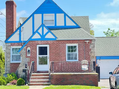 103 Union St, Valley Stream, NY 11580