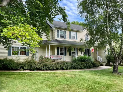 124 Rutsonville Rd, Shawangunk, NY 12589