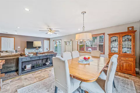 Dining - 21 Audrey Ave, Plainview, NY 11803 photo 1 of 3