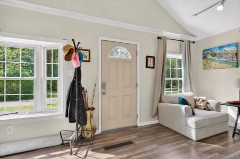 Entry Way - 24 Avenue L, Deerpark, NY 12729 photo 1 of 3