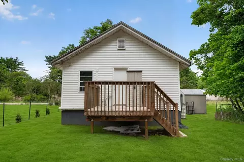 Exterior - 24 Avenue L, Deerpark, NY 12729 photo 2 of 2