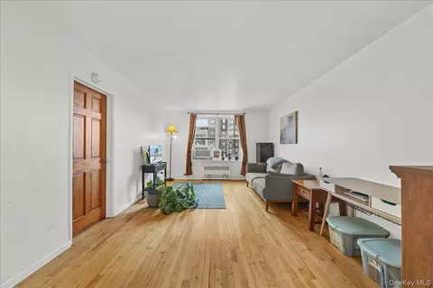 3176 Decatur Ave #3A, New York, NY 10467