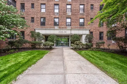 224-24 Union Tpke #3M, New York, NY 11364