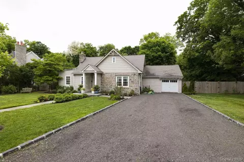 116 Shore Dr, Port Chester, NY 10573