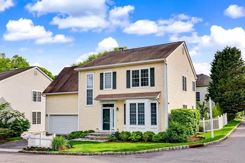 32 Valimar Blvd, Greenburgh, NY 10603