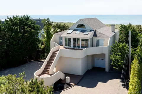 373 Dune Rd, Westhampton Beach, NY 11978