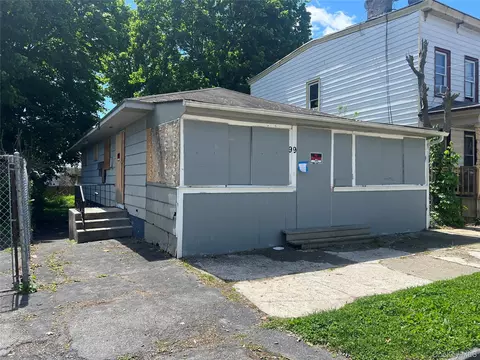 99 Carter St, Newburgh, NY 12550