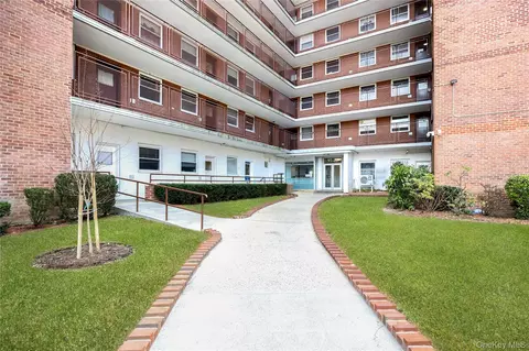 97-40 62nd Dr #11A, New York, NY 11374