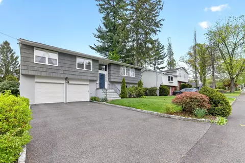 7 Frost Ln, Greenburgh, NY 10530