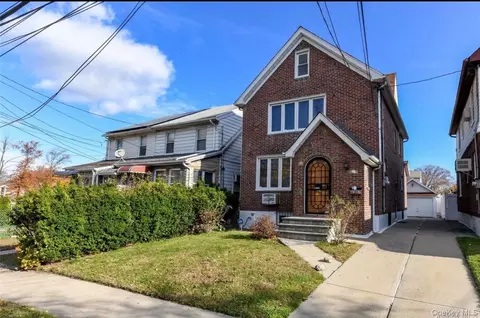 8259 172nd St, Jamaica, NY 11432