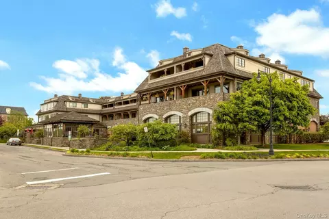 127 W Main St #201, Greenburgh, NY 10591
