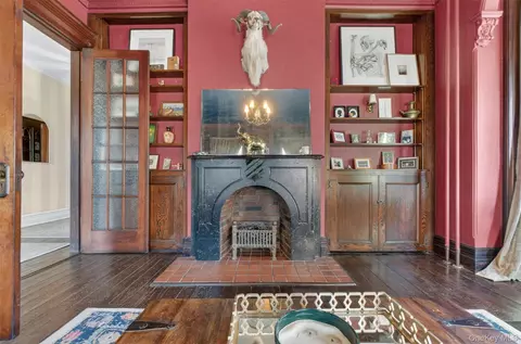 Living - 130 Depew St, Peekskill, NY 10566 photo 3 of 7