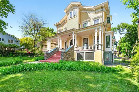 130 Depew St, Peekskill, NY 10566