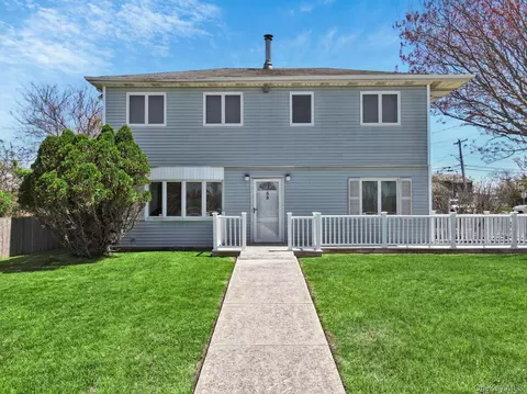 55 William Floyd Pkwy, Shirley, NY 11967