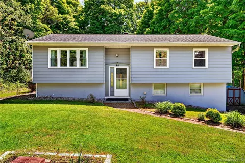 40 Indian Pass, Beekman, NY 12582