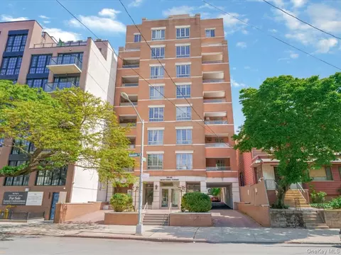 2525 Newtown Ave #5D, New York, NY 11102