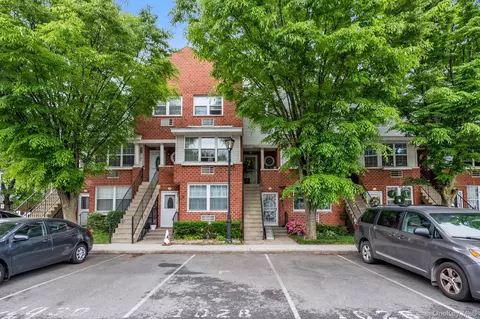 126 Sunset Blvd #11126, New York, NY 10473