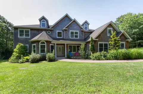 155 Chardonnay Dr, East Quogue, NY 11942