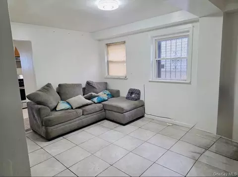 1729 Barnes Ave #1, New York, NY 10462