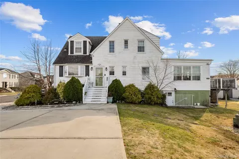 3414 Colony Dr, Baldwin, NY 11510