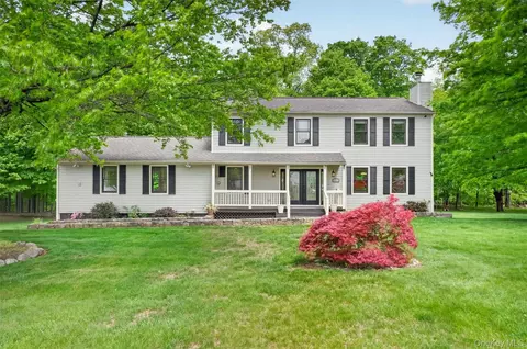 18 Bradley Ct, Southeast, NY 10509