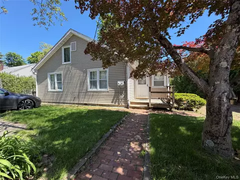 20 Melnick Pl, Putnam Valley, NY 10537