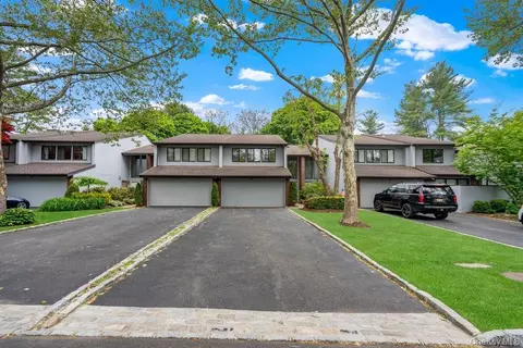 Other - 41 E View Ct, Jericho, NY 11753 photo 6 of 11
