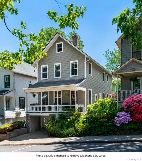 35 4th Ave, Orangetown, NY 10960
