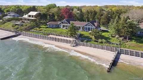 920 Cedar Point Dr E, Southold, NY 11971
