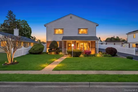 2625 Cypress Ave, East Meadow, NY 11554
