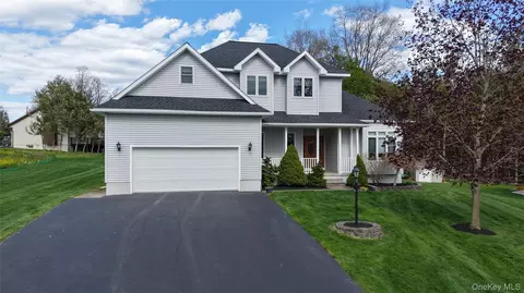 135 Evergreen Ln, Whitesboro, NY 13492