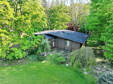 24 Spook Rock Rd, Ramapo, NY 10901
