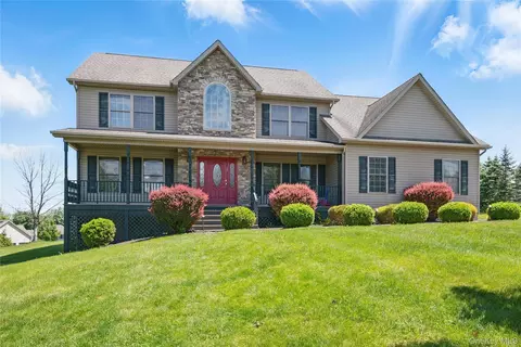 Exterior - 15 Prestwick Dr, Monroe, NY 10950 photo 5 of 10
