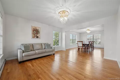Living - 15 Prestwick Dr, Monroe, NY 10950 photo 6 of 6