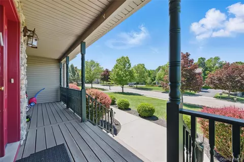 Exterior - 15 Prestwick Dr, Monroe, NY 10950 photo 6 of 10