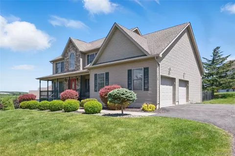 Exterior - 15 Prestwick Dr, Monroe, NY 10950 photo 4 of 10