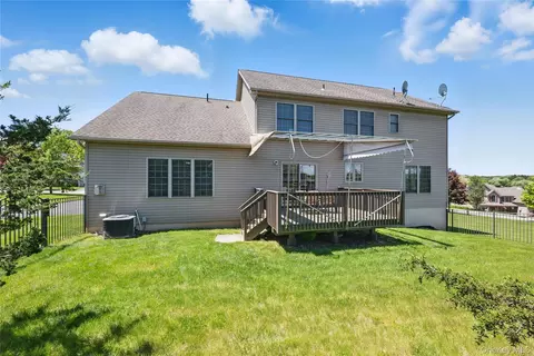 Exterior - 15 Prestwick Dr, Monroe, NY 10950 photo 10 of 10