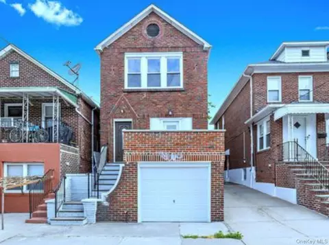 2881 Roberts Ave, New York, NY 10461
