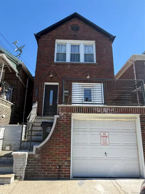 2881 Roberts Ave, New York, NY 10461