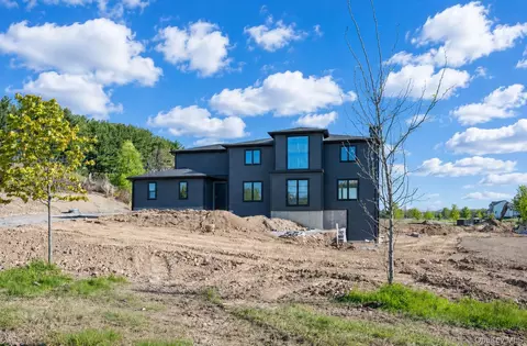 20 Nesheiwat Dr, La Grange, NY 12540