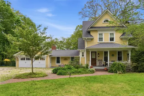 32 Timberline Dr, Huntington, NY 11743