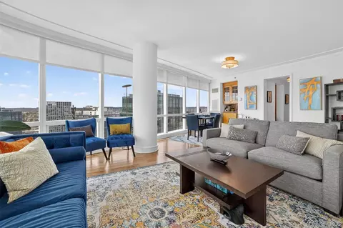 5 Renaissance Sq #26E, White Plains, NY 10601