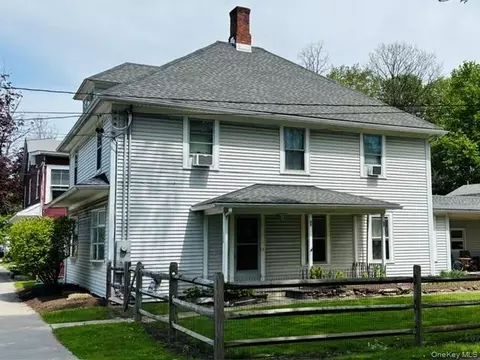 7786 S Main St, Pine Plains, NY 12567