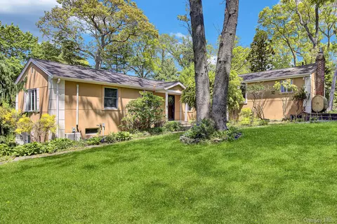 77 S Coleman Rd, Centereach, NY 11720