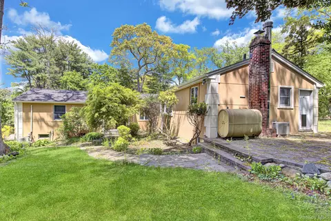 77 S Coleman Rd, Centereach, NY 11720