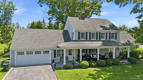 1060 Navy St, Orient, NY 11957